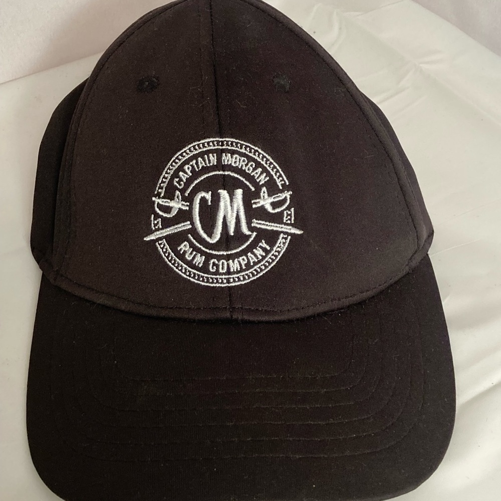 Captain Morgan hat